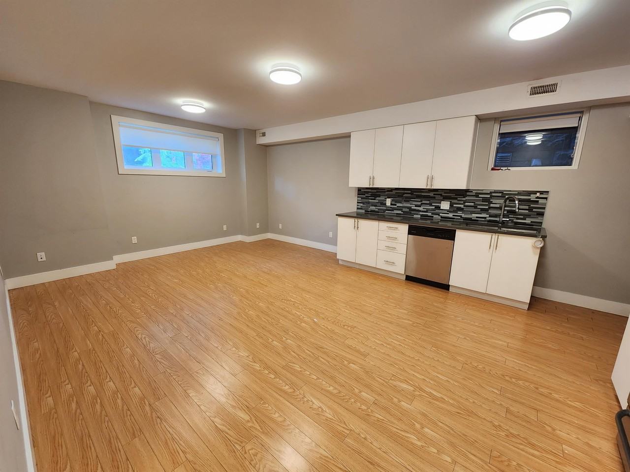 544 Gilmour Street - Photo 3 of 22