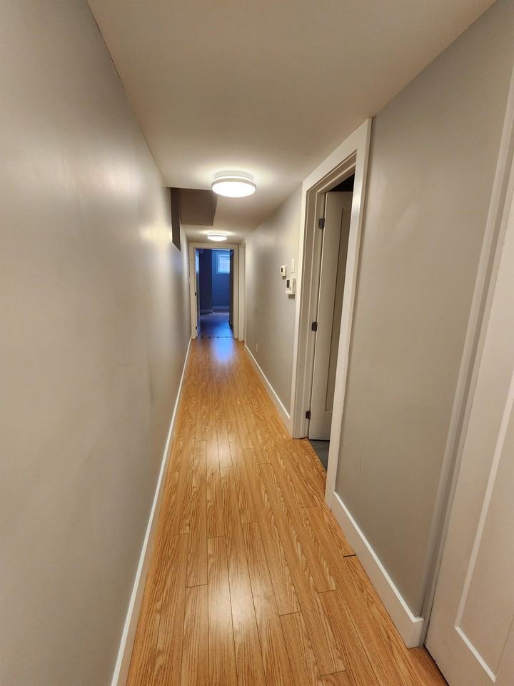 544 Gilmour Street - Photo 5 of 22