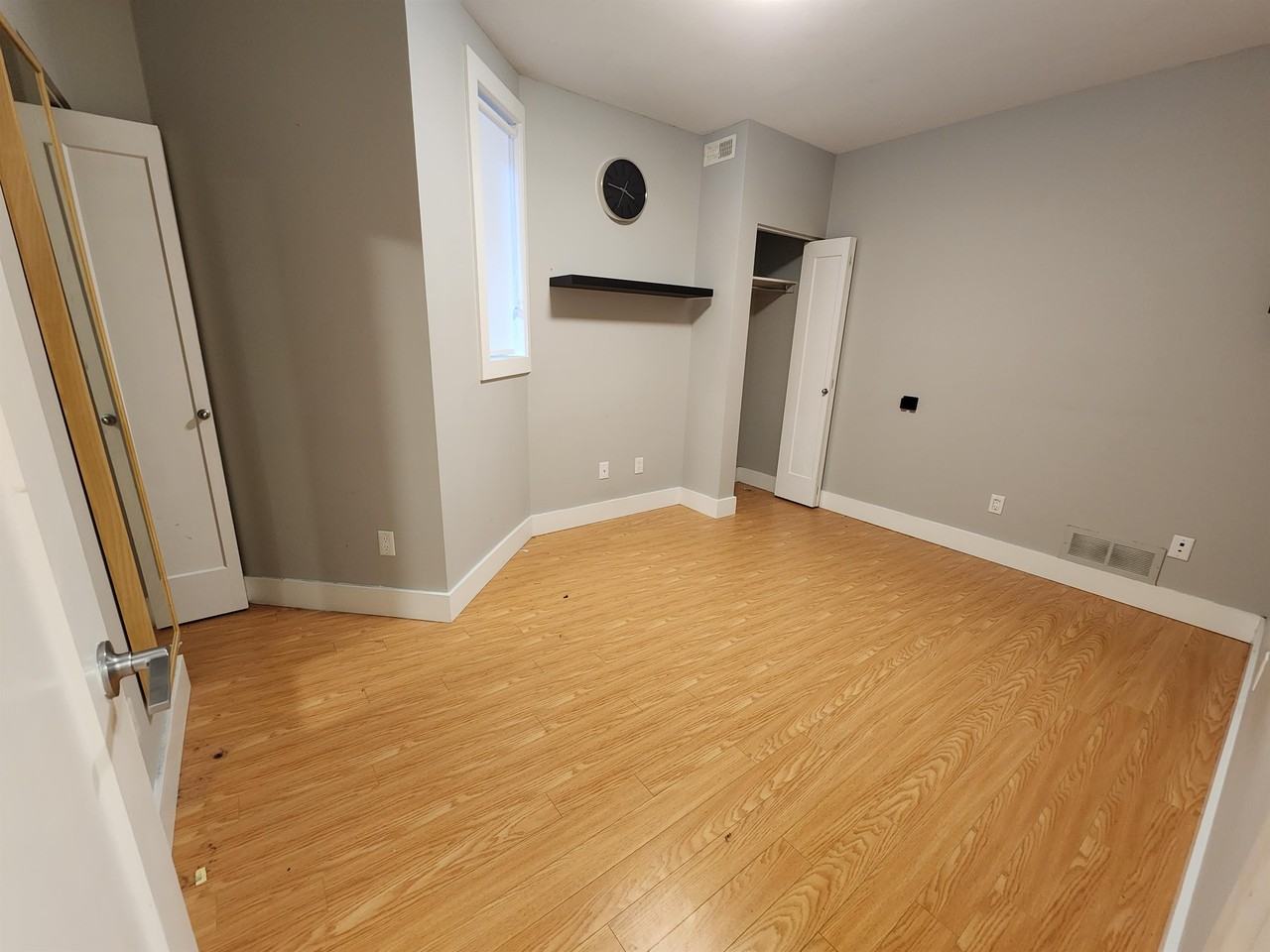 544 Gilmour Street - Photo 6 of 22