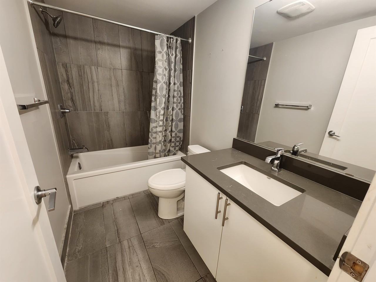 544 Gilmour Street - Photo 7 of 22