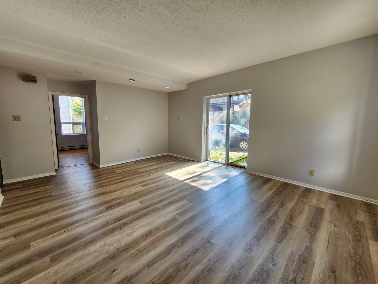 638 Rideau Street - Photo 7 of 18