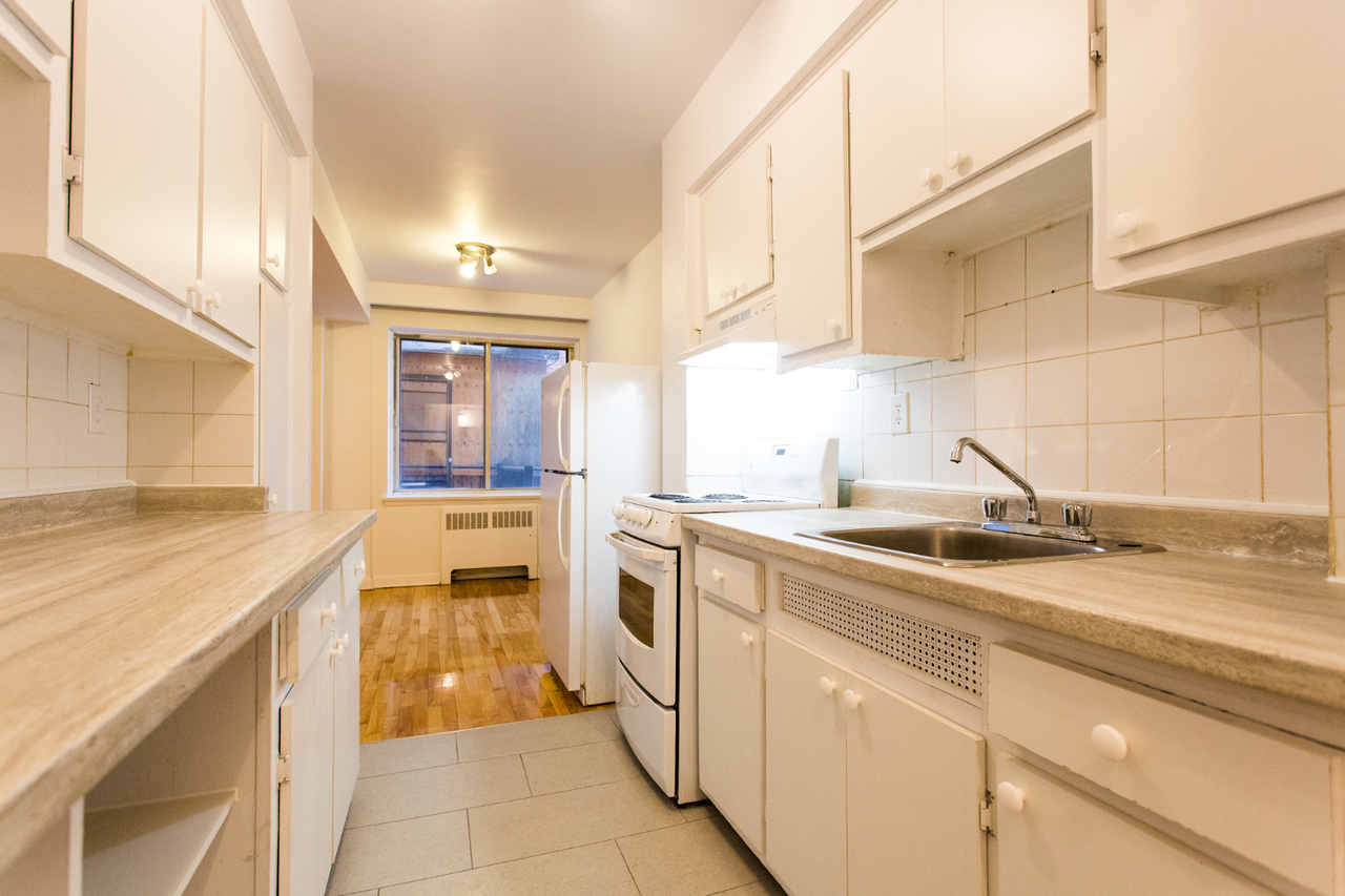 6920 Av Fielding — photo 2
