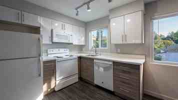 featured image of 1901 E Fir St