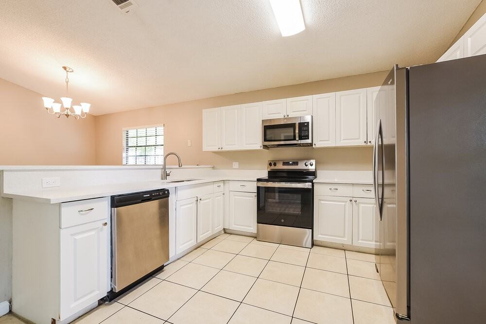 1629 Sunburst Way - Photo 6 of 16