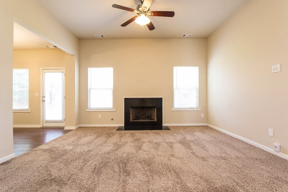 62 Prescott Dr - Photo 2 of 15