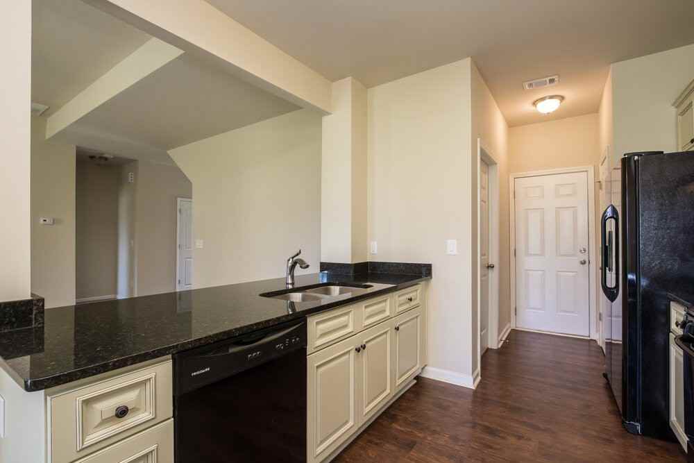 62 Prescott Dr - Photo 5 of 15