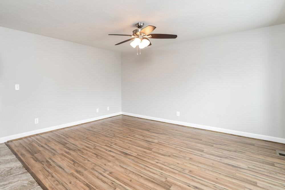 10318 S Leilani Dr - Photo 5 of 20