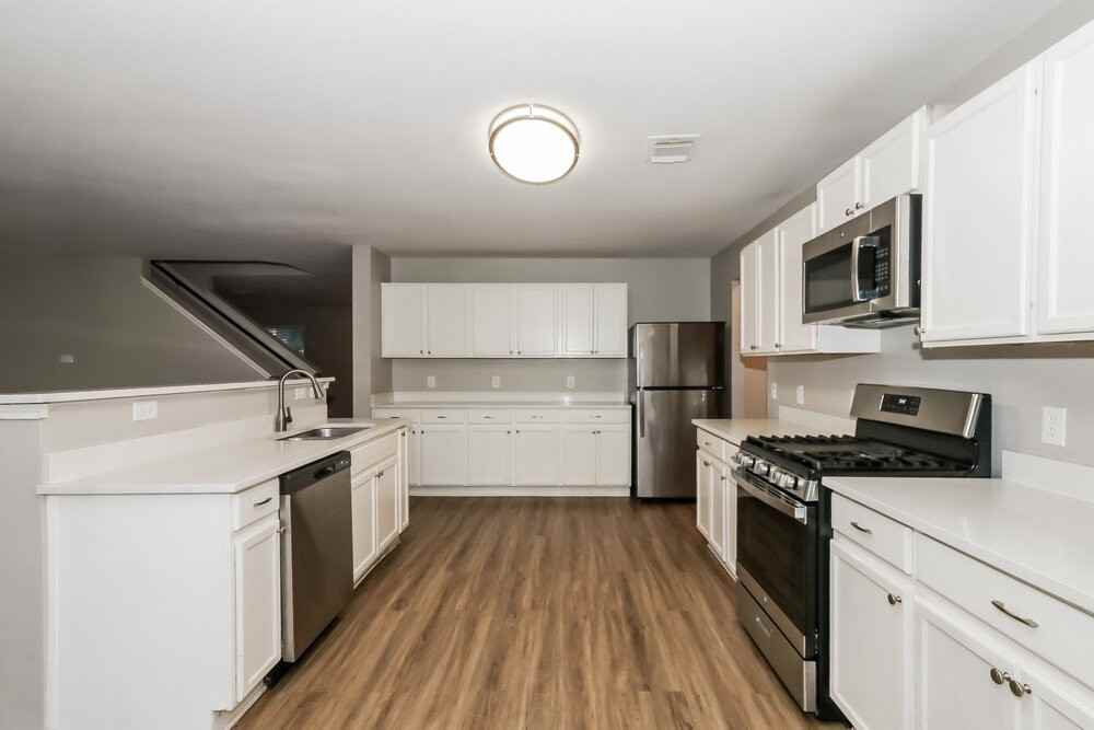 21118 Bridgemeadows Ln - Photo 6 of 17