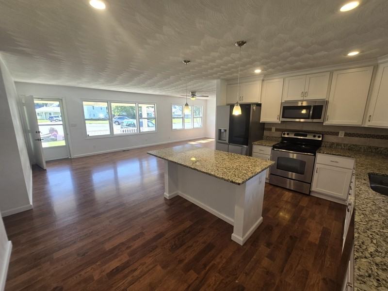 1221 Wingfield Ave - Photo 6 of 15
