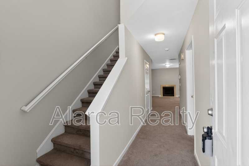 5620 Ilford St - Photo 6 of 20
