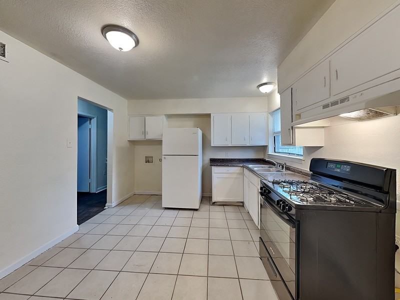 7207 Arborcrest Dr - Photo 6 of 15
