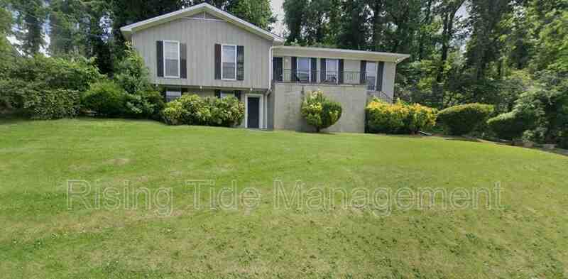 401 Lance Ln