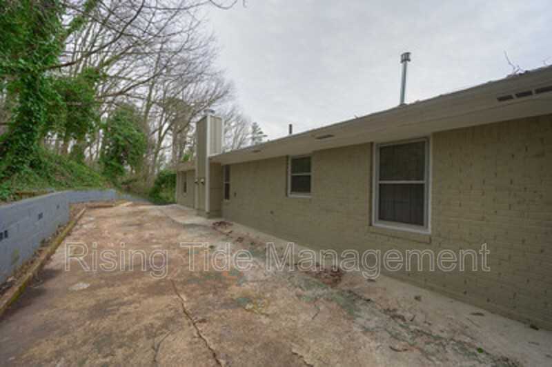 401 Lance Ln - Photo 5 of 21