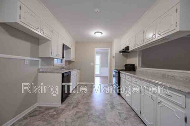 401 Lance Ln - Photo 6 of 21