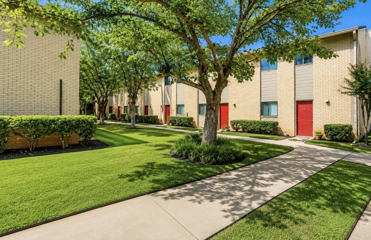 Valley Creek Apartments - Photo 6 of 9