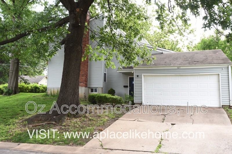 1617 E 97th St - Photo 2 of 21