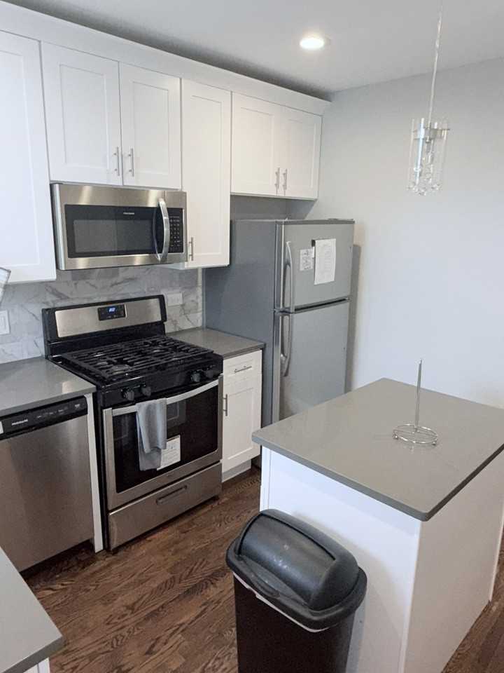 6527 South Vernon Avenue #2 - Photo 4 of 10