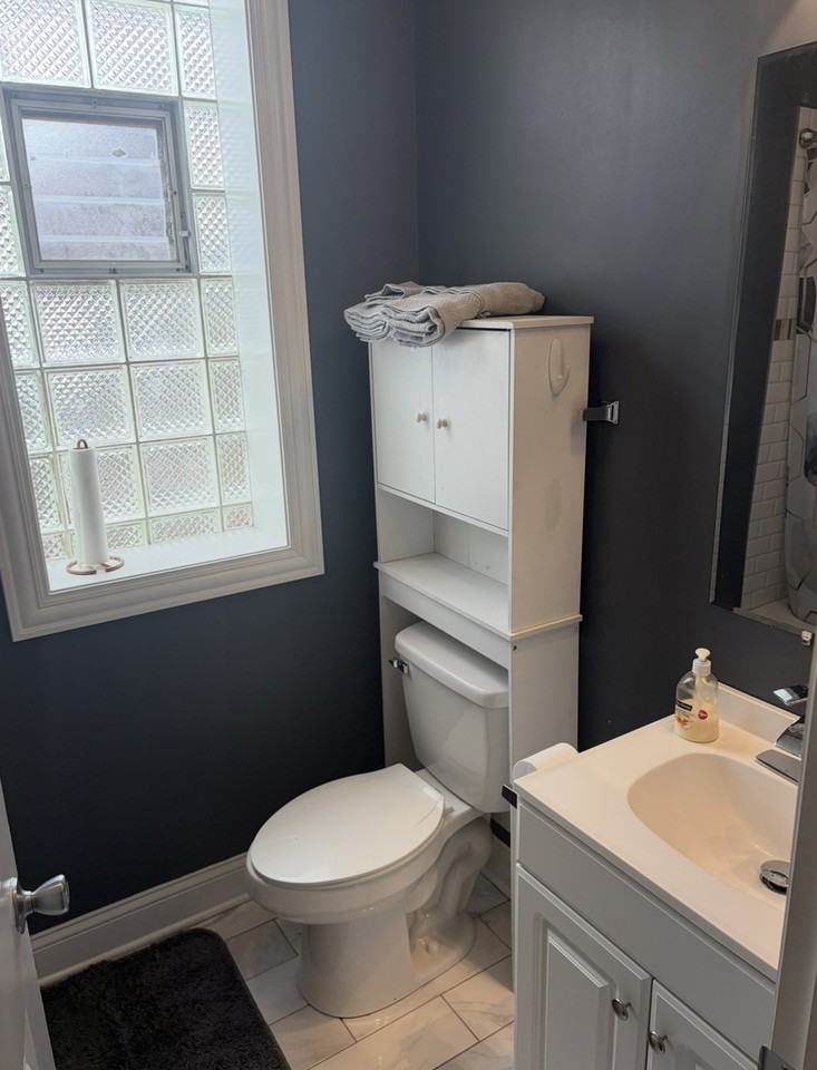 6527 South Vernon Avenue #2 - Photo 6 of 10