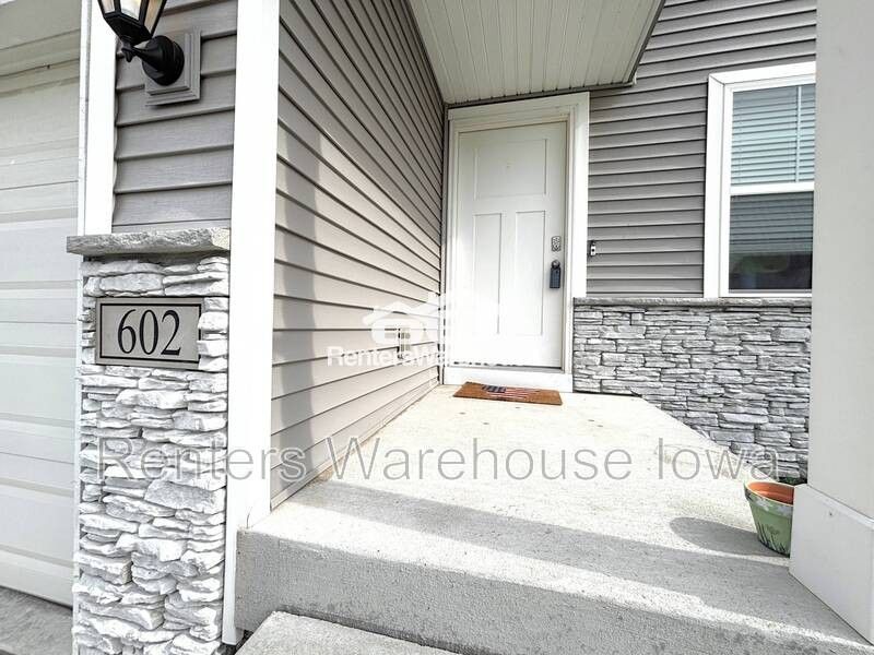 602 Elizabeth Ln Nw - Photo 3 of 11