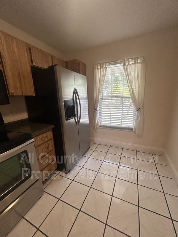 313 Bay Pl - Photo 5 of 24