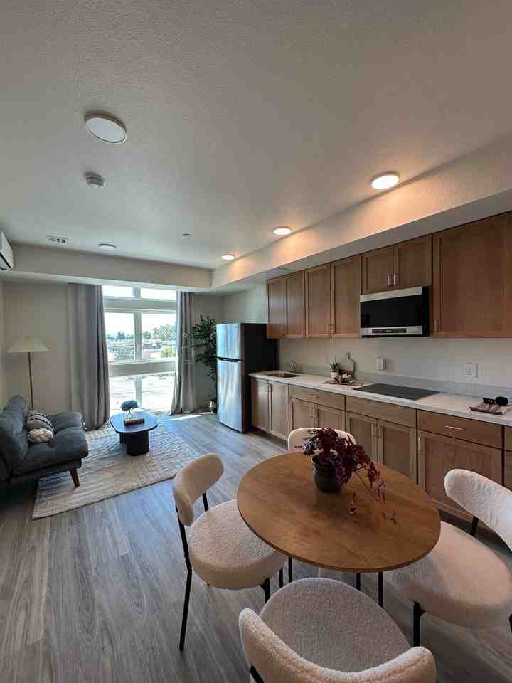 The Shattuck - Photo 4 of 19