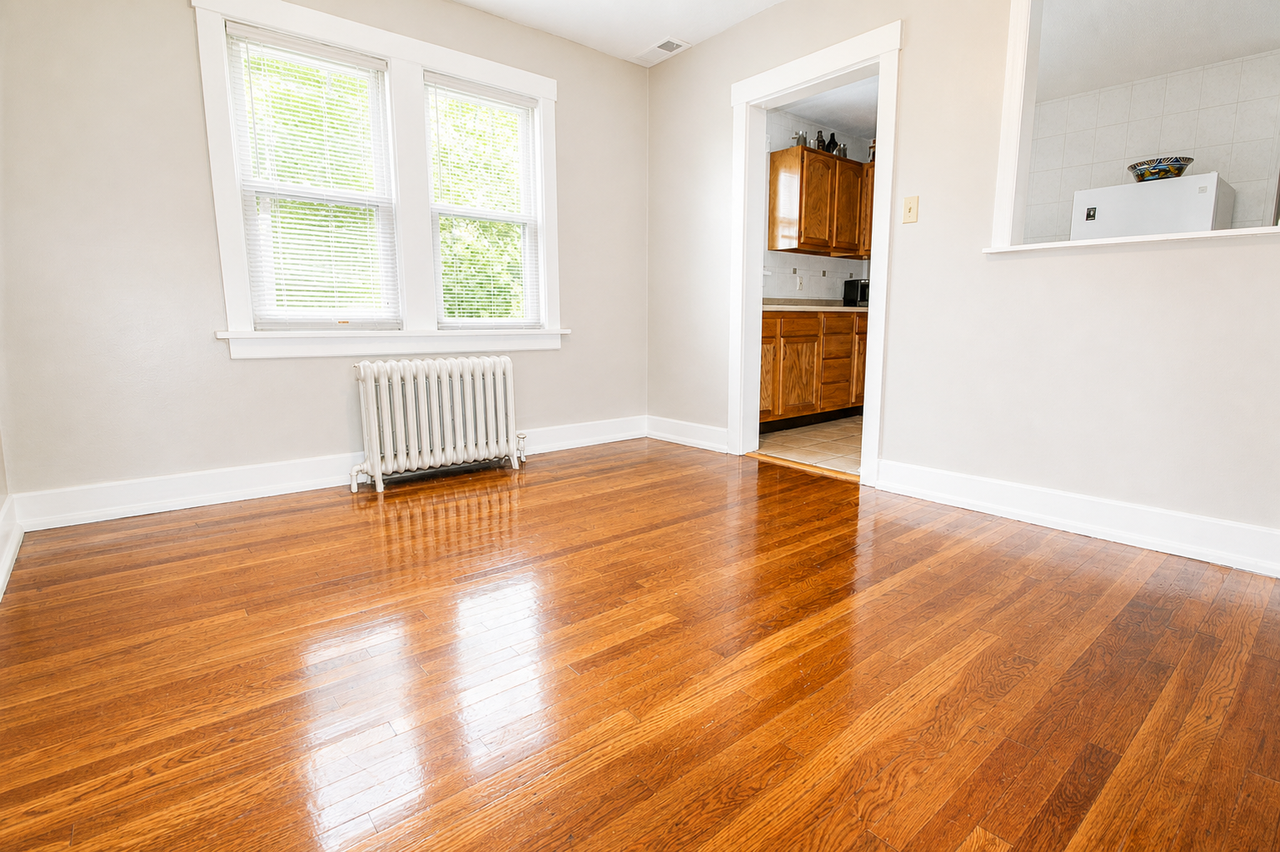 STATESMAN APARTMENTS -- 081 - Photo 6 of 19