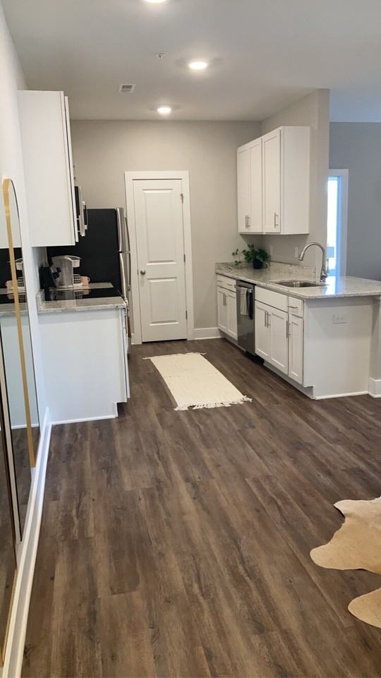 456 English Commons Drive Building A - Photo 5 of 12
