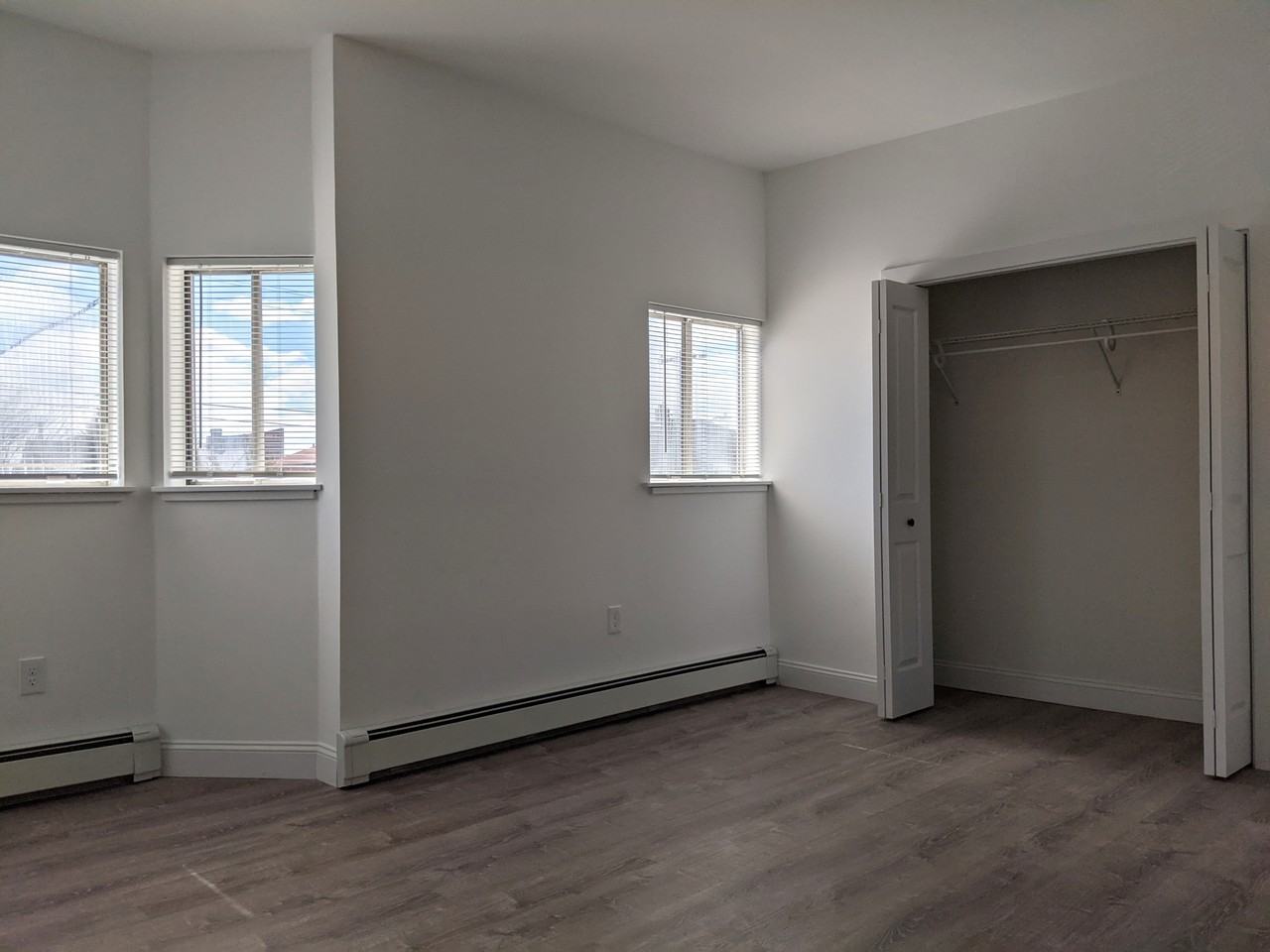 45-47 Everett St - Photo 2 of 4
