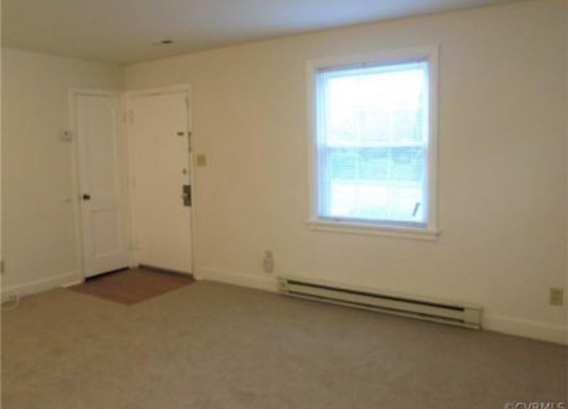 1607 Minefee St - Photo 2 of 9