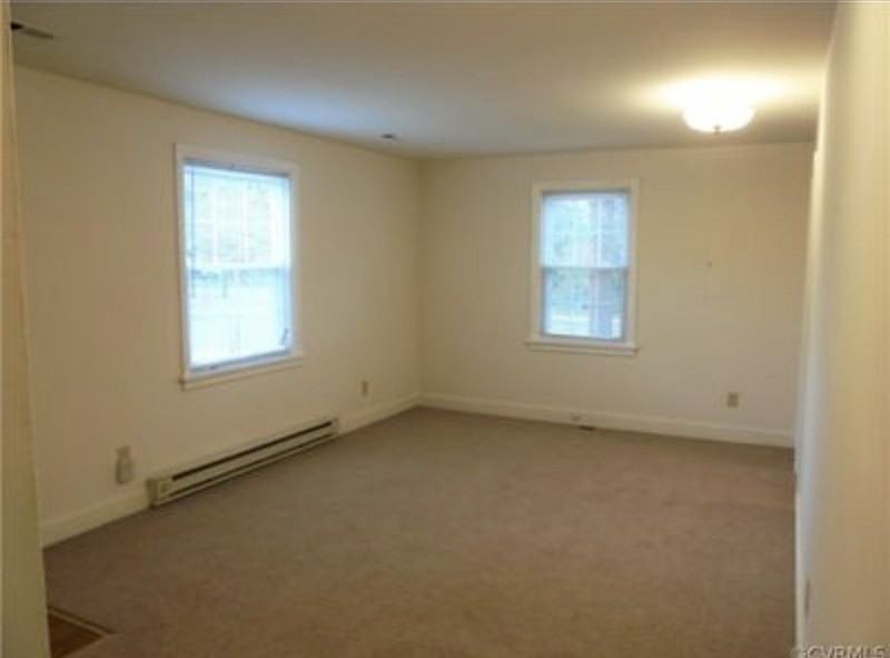 1607 Minefee St - Photo 5 of 9