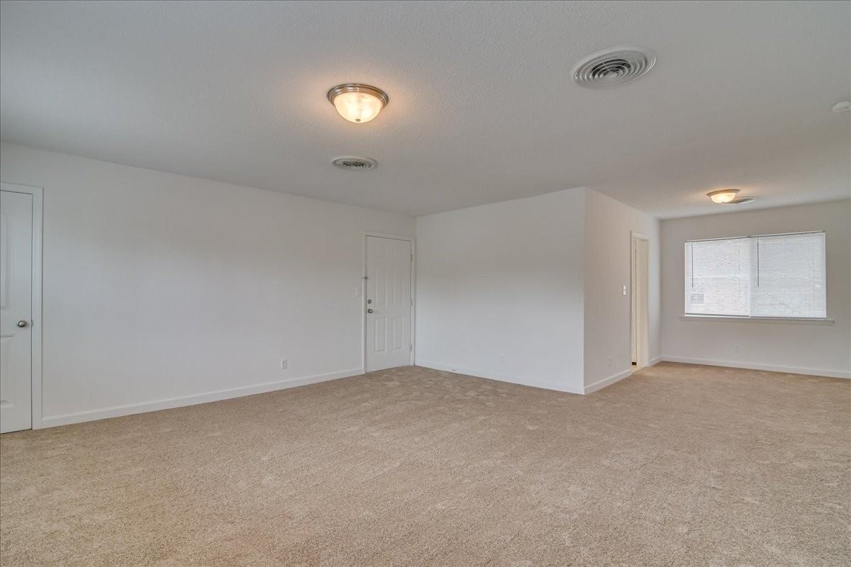 Annaberg Apartments - Photo 6 of 48