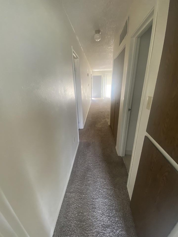 78 12th St - Photo 5 of 9