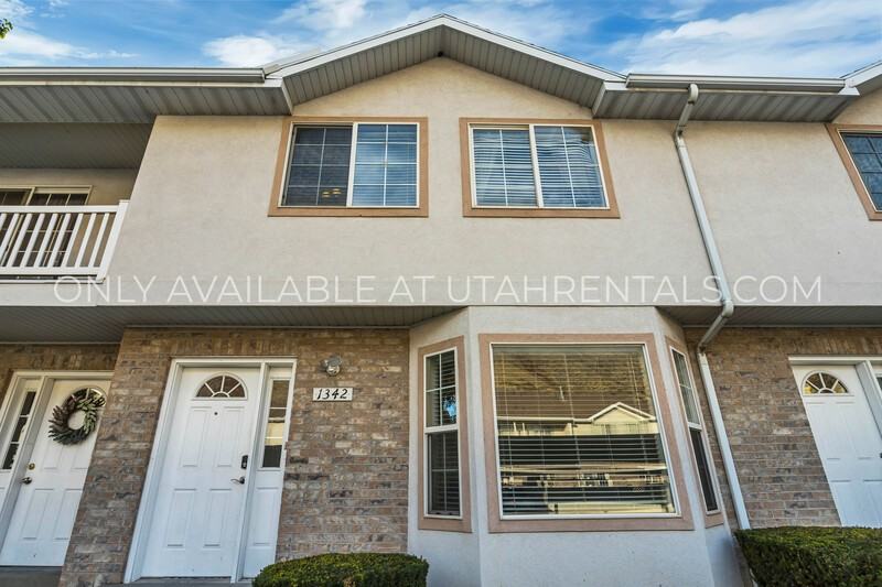 1342 Se - Photo 2 of 19