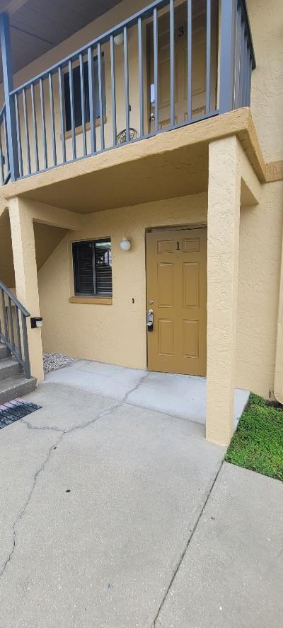 1318 Southeast 40th Terrace - Photo 2 of 50