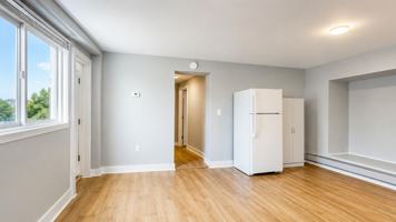 featured image of 832 Washington St