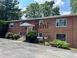 featured image of 660 N Hobart Rd #5