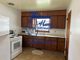 featured image of 538 W Elk St
