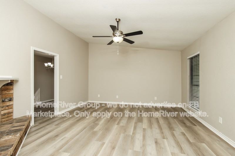 7009 Emory Oak Ln - Photo 4 of 19