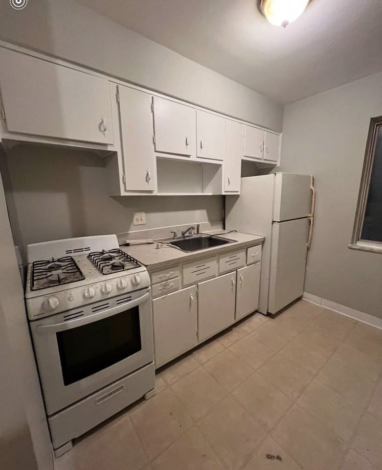 3333 West Broad Street - Photo 4 of 6