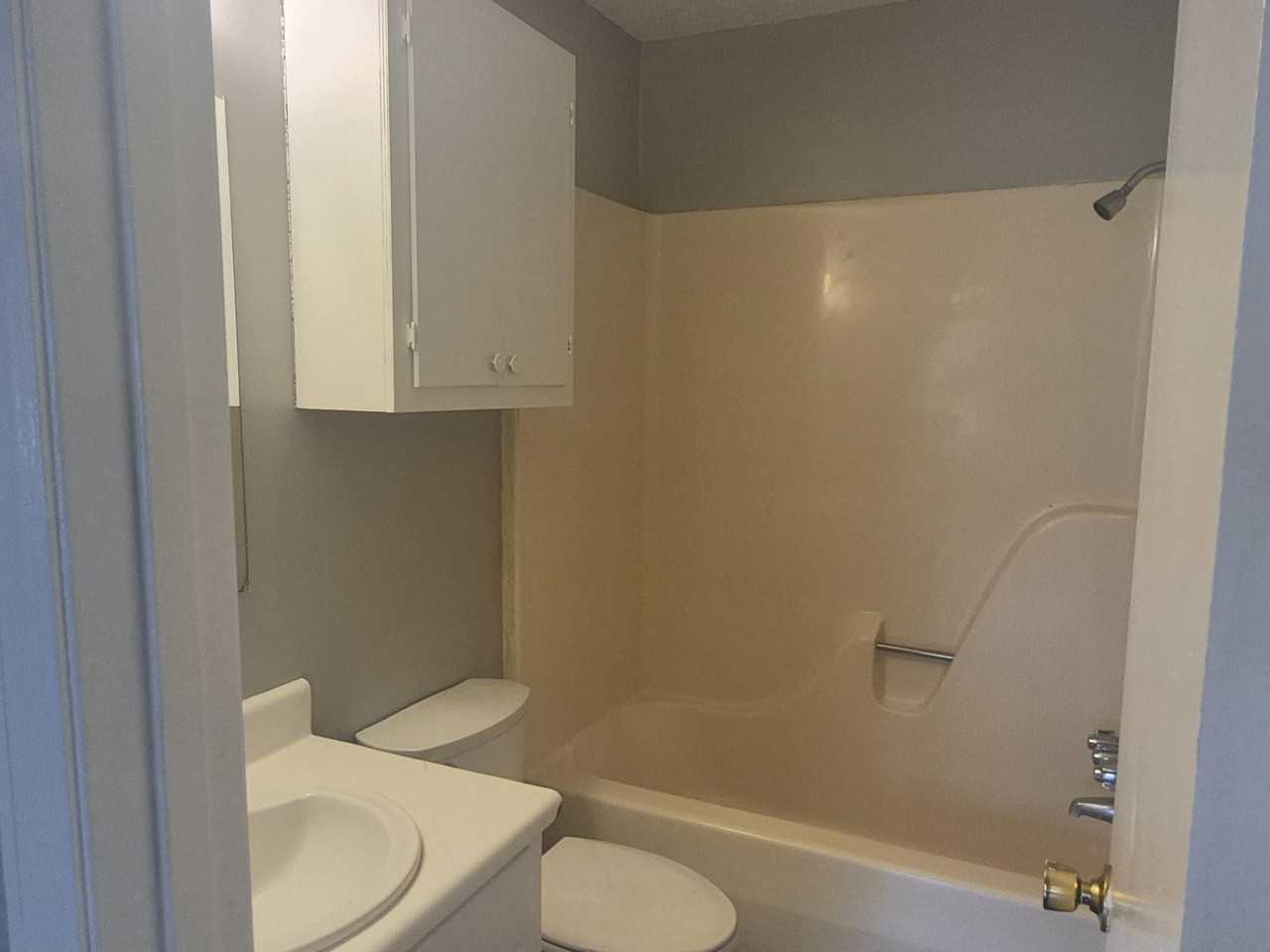 2710 South Taft Street - Photo 5 of 36