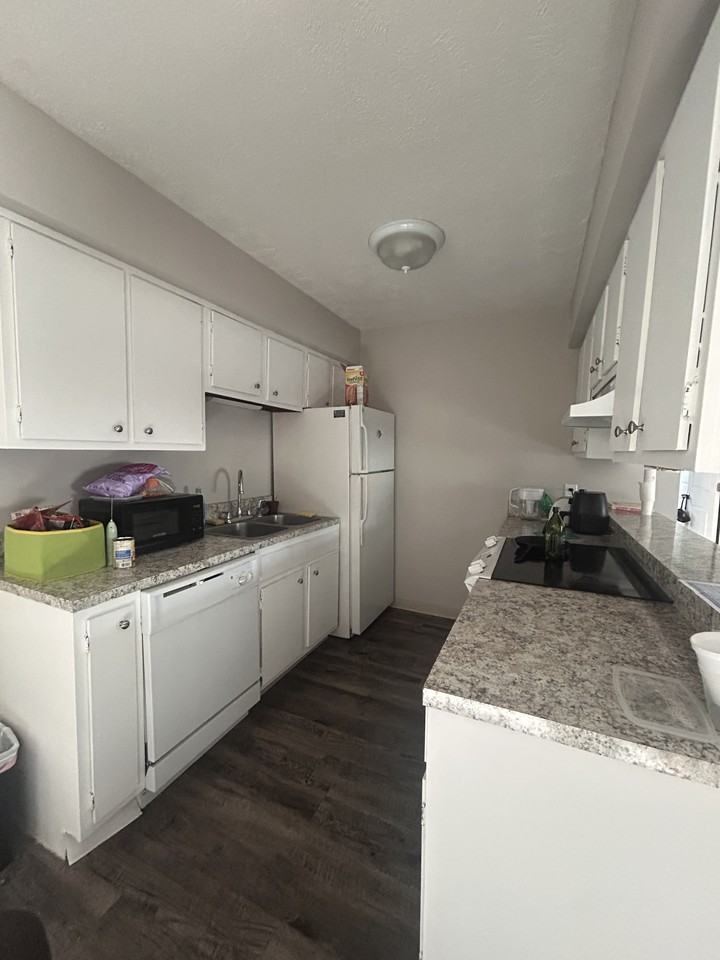 905 Coolidge Road - Photo 6 of 9