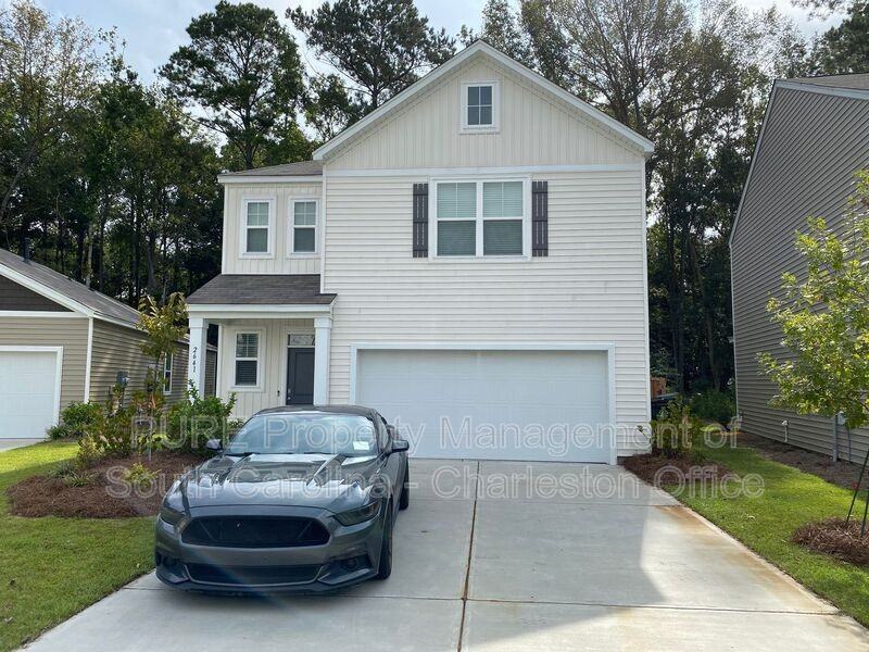 2641 Alamanda Dr - Photo 2 of 38