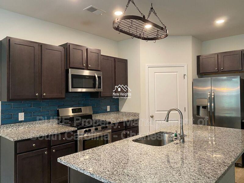 2641 Alamanda Dr - Photo 6 of 38