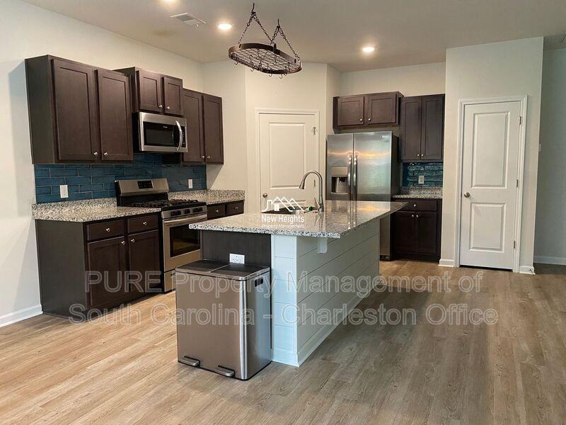 2641 Alamanda Dr - Photo 7 of 38