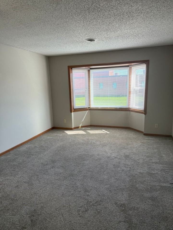 Gate Park Apartments - Photo 5 of 20