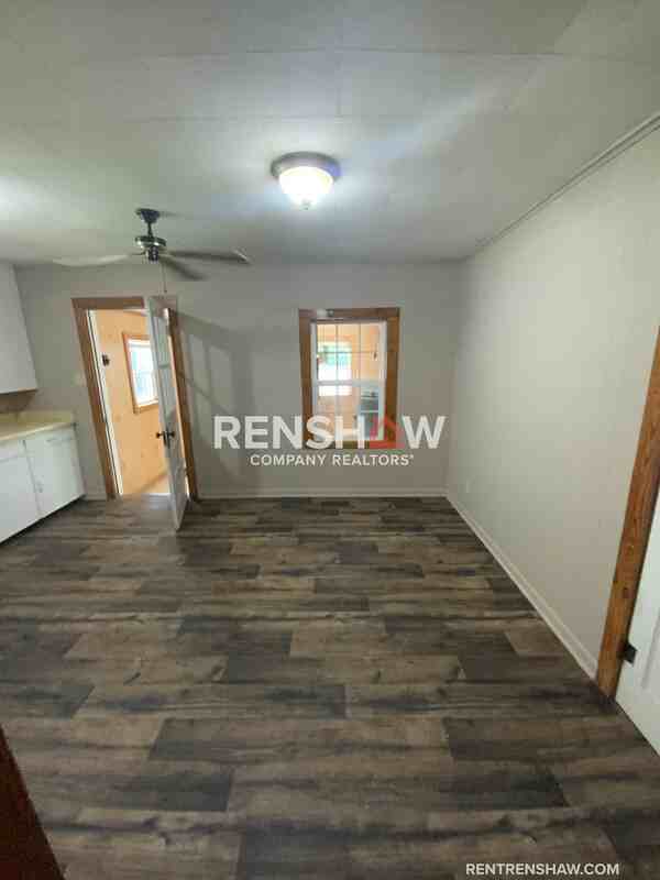 485 Perkins St - Photo 5 of 16