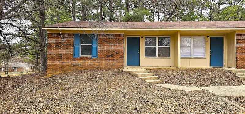 142 Harrison Rd #17 - Photo 2 of 10
