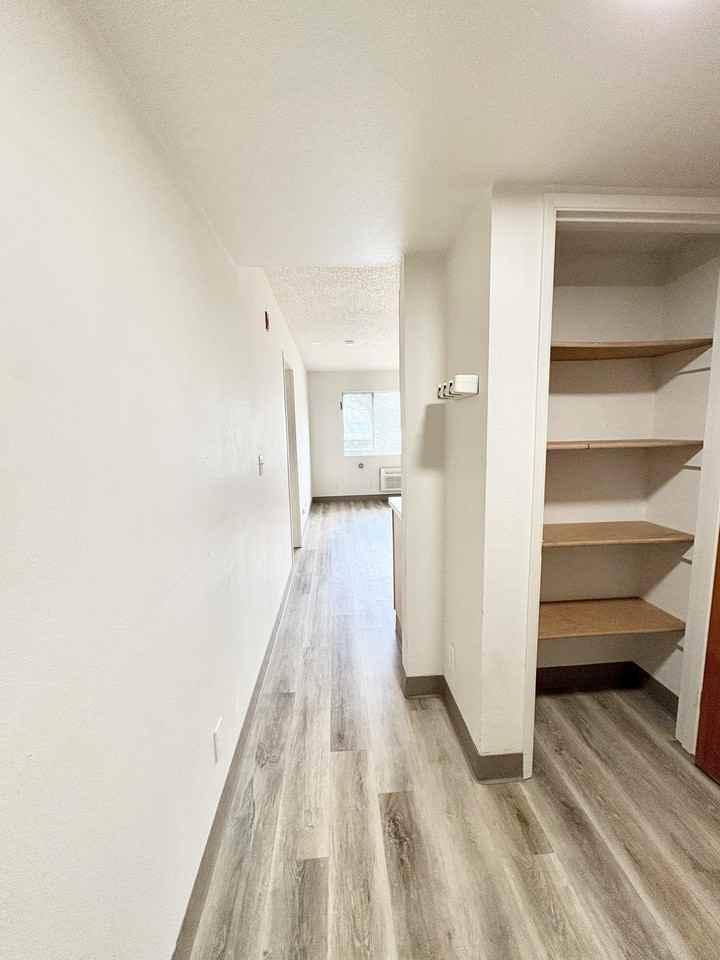 Poplars Apartments - Photo 7 of 16