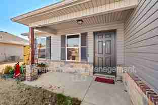 1121 E Sparrow Cir - Photo 1 of 1