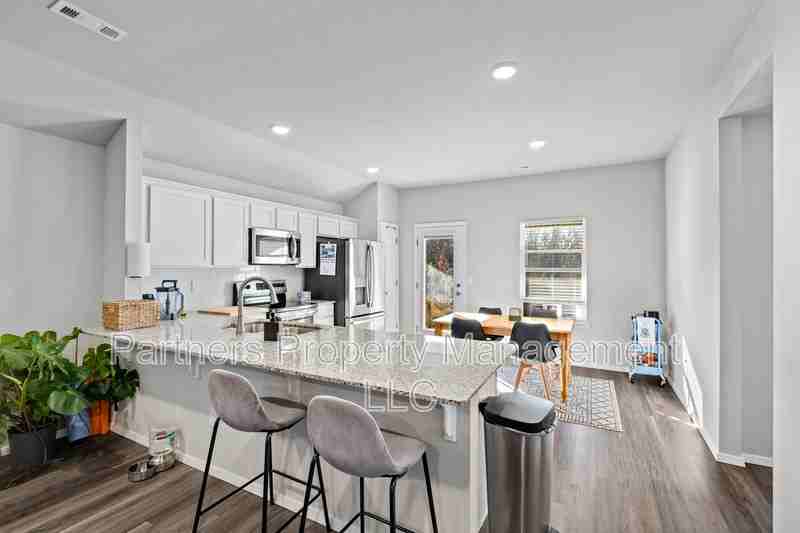 1121 E Sparrow Cir - Photo 5 of 19